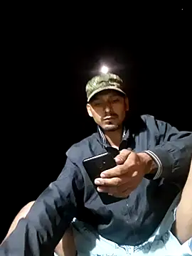 Snapshot of Sirius_5 chatting on December 13, 2024, 3:38 am Sirius 5 online show from December 13, 2024, 3:38 am