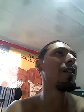 Snapshot of Sirius_5 chatting on December 18, 2024, 9:51 pm Sirius 5 online show from December 18, 2024, 9:51 pm