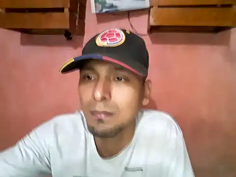 Snapshot of Sirius_5 chatting on January 10, 2025, 2:57 am Sirius 5 online show from January 10, 2025, 2:57 am