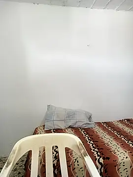 Snapshot of Sirius_5 chatting on November 1, 2025, 6:32 pm Sirius 5 online show from November 1, 2025, 6:32 pm