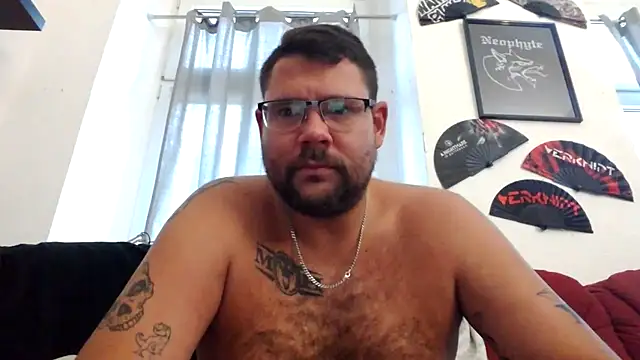 Snapshot of sexykevin17cm chatting on October 28, 2025, 9:02 am sexykevin17cm online show from October 28, 2025, 9:02 am