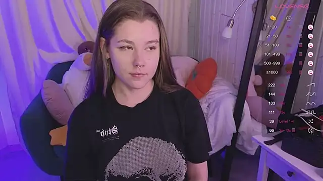 Mira Falls online show from May 27, 2026, 1:57 am