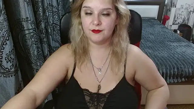 Snapshot of Boolochka chatting on February 6, 2026, 8:34 pm Boolochka online show from February 6, 2026, 8:34 pm