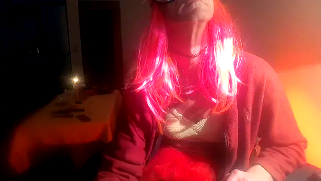 Python43 online show from February 3, 2025, 9:39 pm