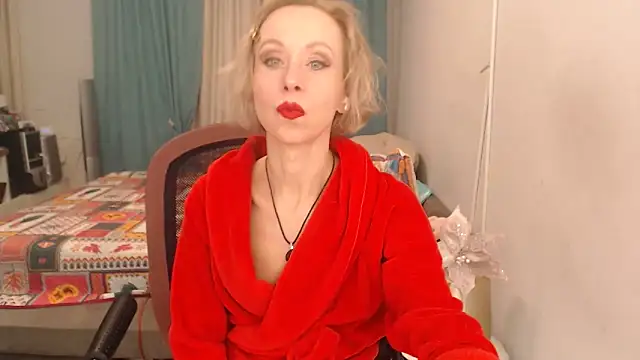 Snapshot of LuxuryNika chatting on March 28, 2026, 5:12 pm LuxuryNika online show from March 28, 2026, 5:12 pm