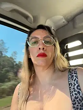 Gatitacarlita online show from March 30, 2026, 1:56 pm