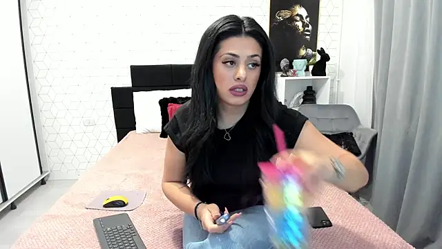 Snapshot of Heidix chatting on April 16, 2026, 3:35 pm Heidix online show from April 16, 2026, 3:35 pm