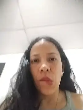 Bootycallhot online show from June 21, 2026, 1:35 pm