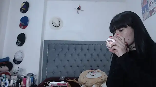 dulce maria x online show from September 30, 2025, 10:42 am