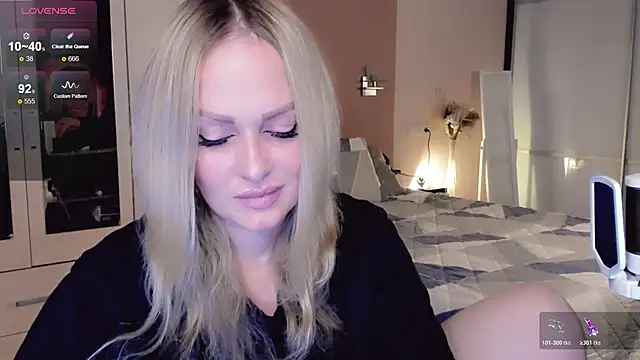 Snapshot of Libby_Nora chatting on October 26, 2025, 10:43 am Libby Nora online show from October 26, 2025, 10:43 am