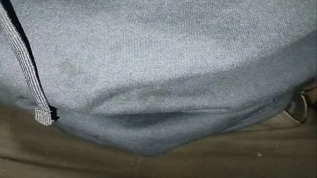 robertocastillo-2017 online show from April 6, 2026, 1:14 am