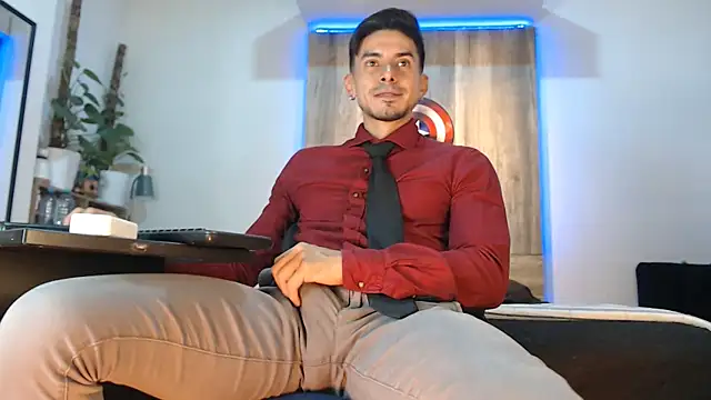 Andrew 4  online show from April 19, 2026, 7:18 am