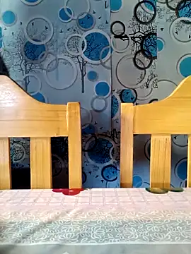 XXLorie 02 online show from September 29, 2025, 10:25 pm