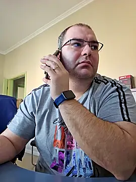 Andrew1900529 online show from February 7, 2025, 10:50 am