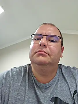 Andrew1900529 online show from September 18, 2025, 10:28 am