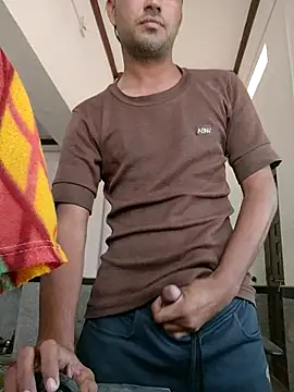 HotBoyOm online show from December 14, 2025, 8:41 am