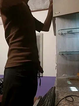 HotBoyOm online show from February 9, 2026, 5:33 am