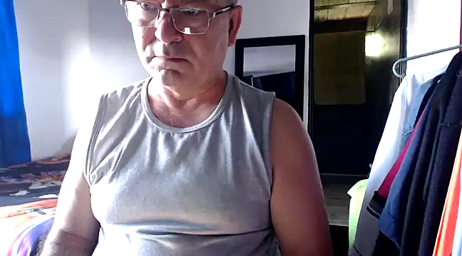 Snapshot of ferdinad20 chatting on January 22, 2025, 3:07 pm ferdinad20 online show from January 22, 2025, 3:07 pm