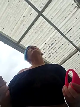 PinkTheHawk online show from March 29, 2026, 4:23 am