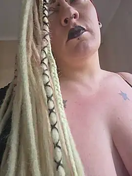 PinkTheHawk online show from July 14, 2026, 2:16 am