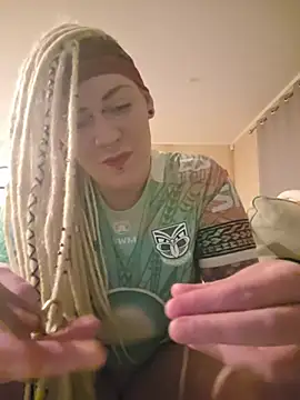PinkTheHawk online show from July 18, 2026, 8:51 am