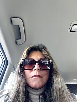 Snapshot of emma_tour chatting on July 16, 2026, 2:12 pm emma tour online show from July 16, 2026, 2:12 pm