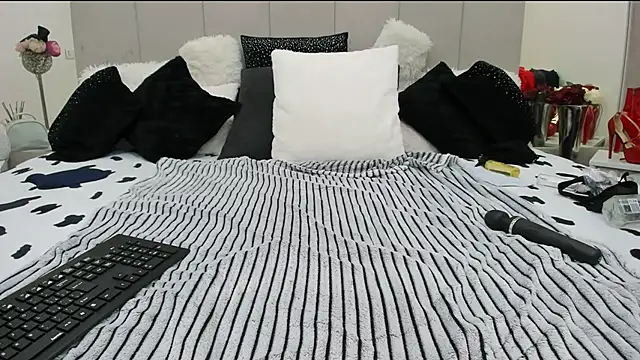 Snapshot of boobies4fun chatting on January 31, 2025, 1:56 pm boobies4fun online show from January 31, 2025, 1:56 pm