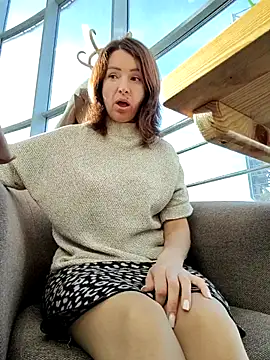 EvaXOAir online show from October 31, 2025, 4:13 am