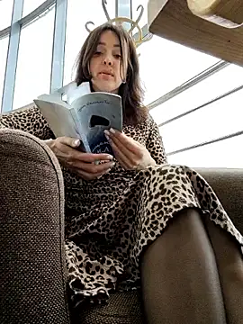 EvaXOAir online show from April 12, 2026, 6:18 am