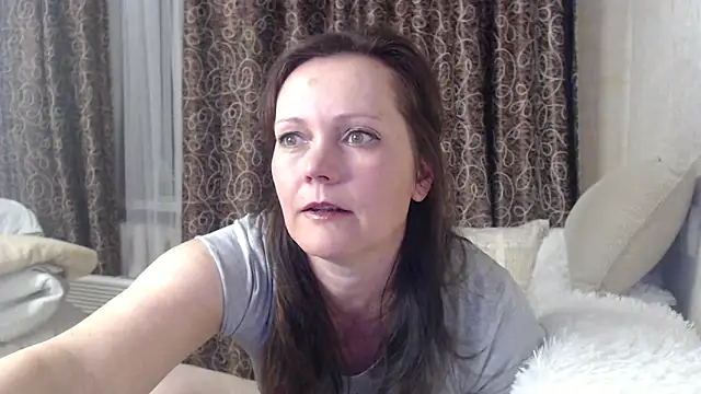 SheLion online show from February 13, 2026, 4:03 pm