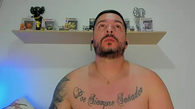 camilo restrepo21 online show from March 17, 2026, 12:26 am