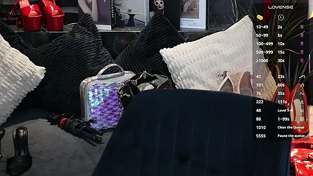 MistressDarsy online show from April 15, 2026, 7:58 pm