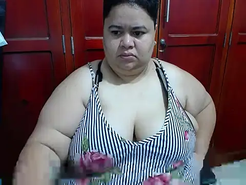 hotlesby4uxxx online show from June 23, 2026, 1:53 pm