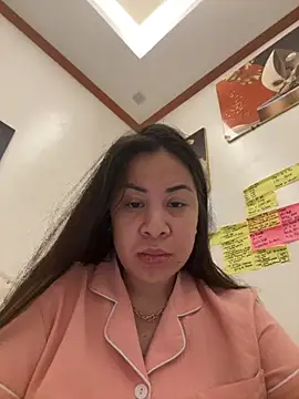 Snapshot of Tightwetholesxx chatting on November 4, 2025, 3:27 am Tightwetholesxx online show from November 4, 2025, 3:27 am