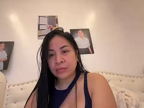 Tightwetholesxx online show from March 9, 2026, 6:39 am