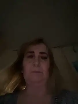 Irina2909xh online show from December 5, 2025, 12:36 pm