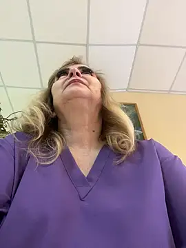 Irina2909xh online show from January 7, 2026, 9:01 am