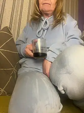 Irina2909xh online show from January 15, 2026, 11:08 pm