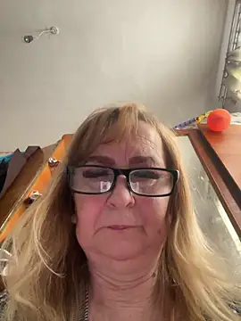 Snapshot of Irina2909@xh chatting on February 7, 2026, 10:08 am Irina2909xh online show from February 7, 2026, 10:08 am