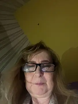 Snapshot of Irina2909@xh chatting on February 8, 2026, 10:57 pm Irina2909xh online show from February 8, 2026, 10:57 pm