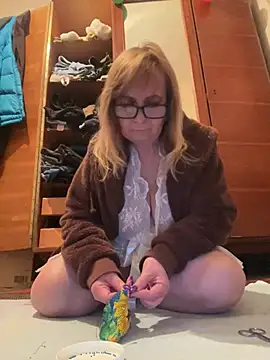 Snapshot of Irina2909@xh chatting on February 22, 2026, 1:29 am Irina2909xh online show from February 22, 2026, 1:29 am