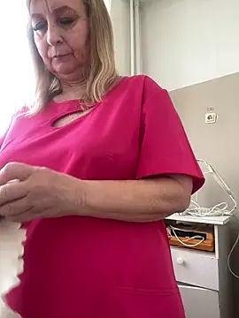 Snapshot of Irina2909@xh chatting on February 24, 2026, 12:14 pm Irina2909xh online show from February 24, 2026, 12:14 pm