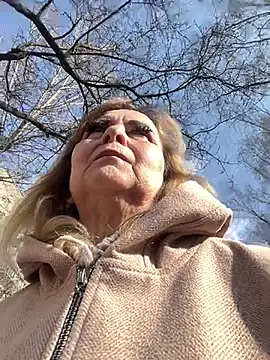 Irina2909xh online show from March 31, 2026, 12:27 pm