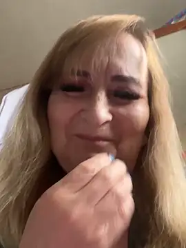 Irina2909xh online show from April 4, 2026, 9:29 am