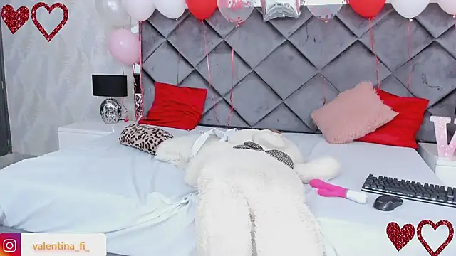 valentina fi online show from February 12, 2025, 3:16 pm