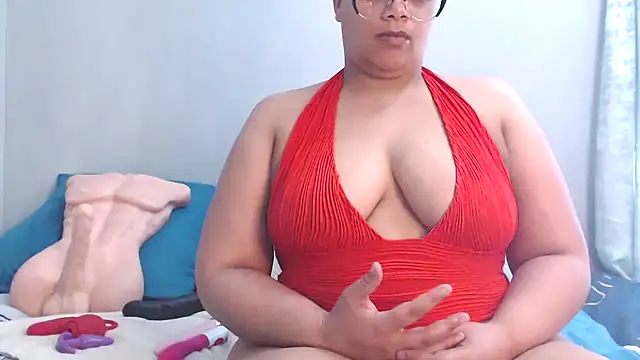 Lustfuleyez online show from November 30, 2025, 8:18 am