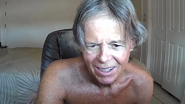 Snapshot of nakeedcowboi65 chatting on July 10, 2026, 11:46 am nakeedcowboi65 online show from July 10, 2026, 11:46 am