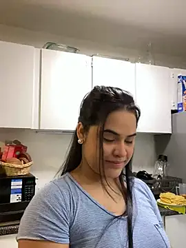 Snapshot of Maria_ruiz chatting on January 1, 2025, 1:37 am Maria ruiz online show from January 1, 2025, 1:37 am