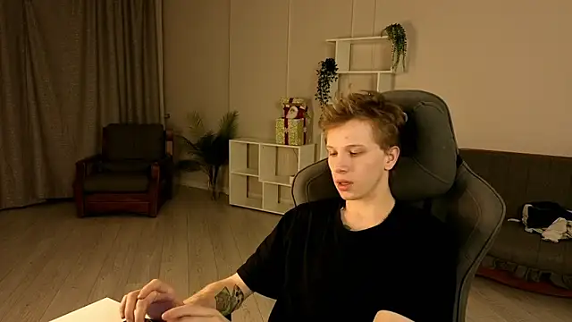 arlekincrop online show from January 7, 2026, 6:43 pm