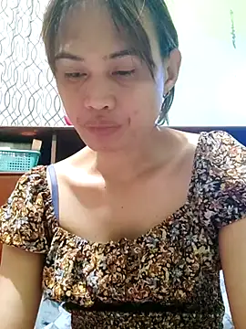 QueenSoreal online show from February 21, 2026, 5:47 pm